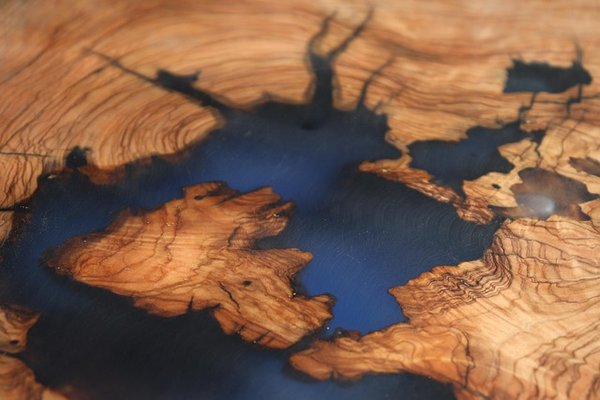 Table époxy led : l'art au cœur de votre intérieur